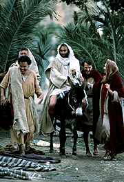 Bruce Marchiano as Jesus in The Visual Bible's "Matthew."  1997 Visual Entertainment, Inc.  Used by permission.